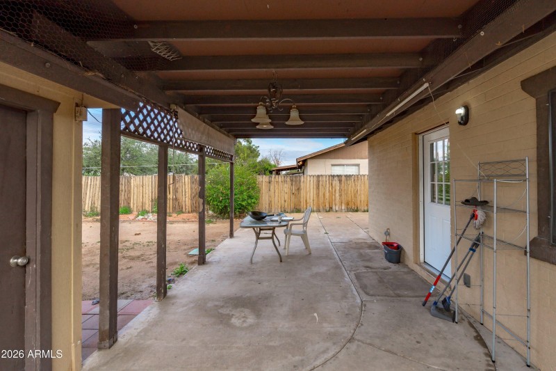 25-Patio Area