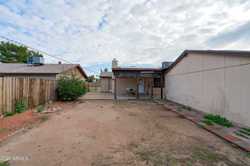 28-Backyard View