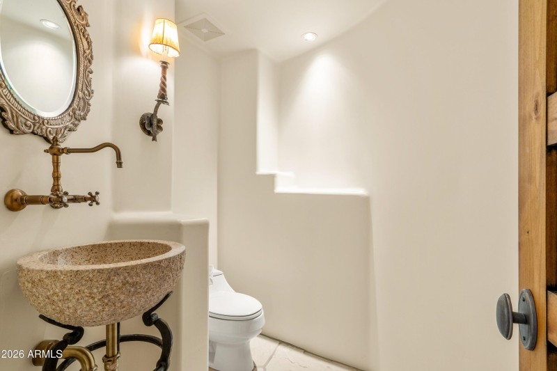 011_Distinctive Powder