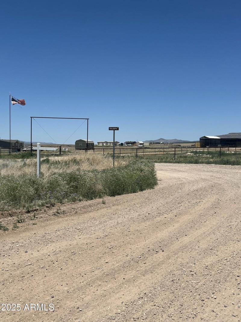 20250614_193900165_iOS