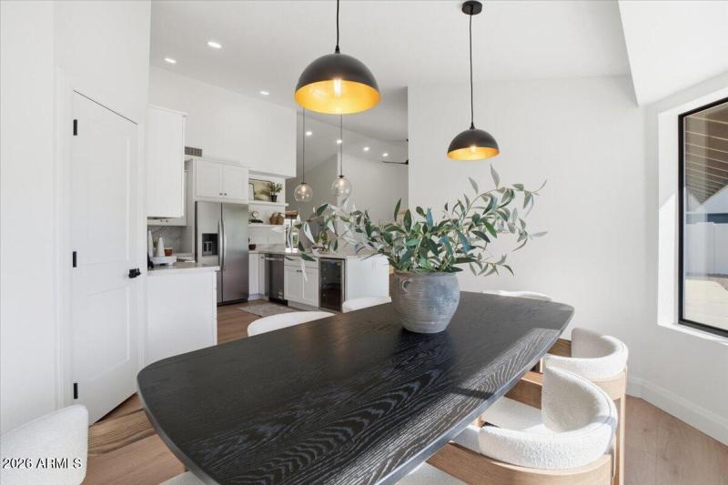 24-501 E Melody Ln_RedHogMedia