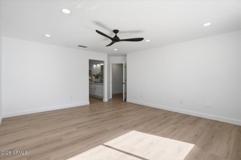 26-501 E Melody Ln_RedHogMedia