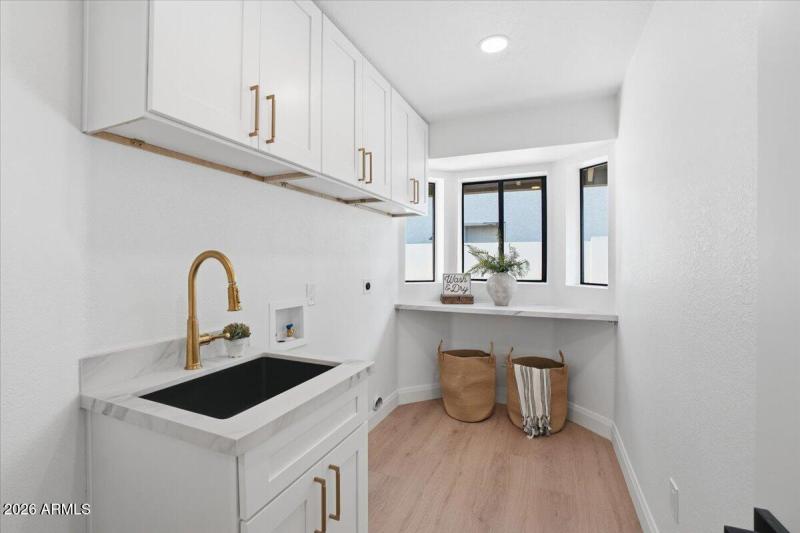 40-501 E Melody Ln_RedHogMedia