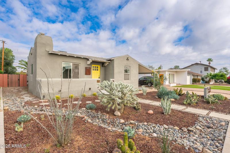 1518 W Windsor Ave - 02