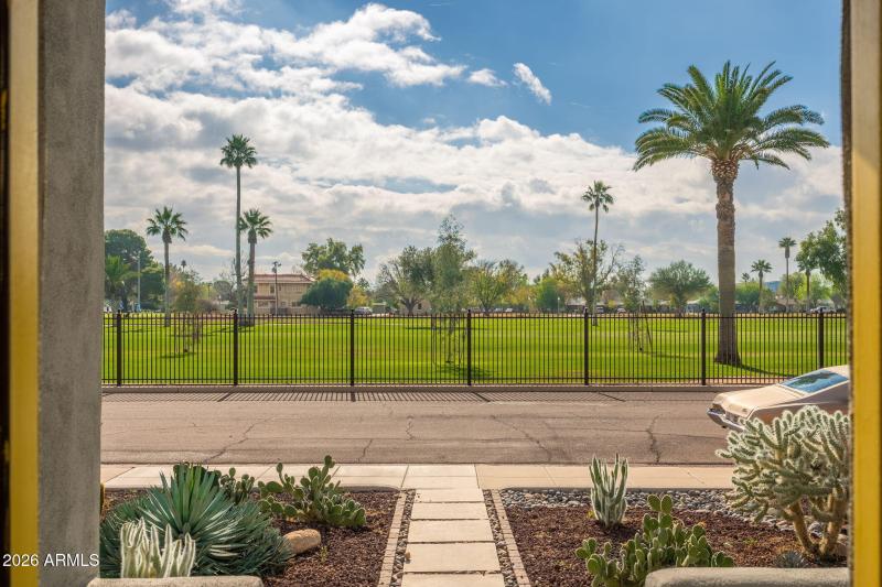 1518 W Windsor Ave - 07