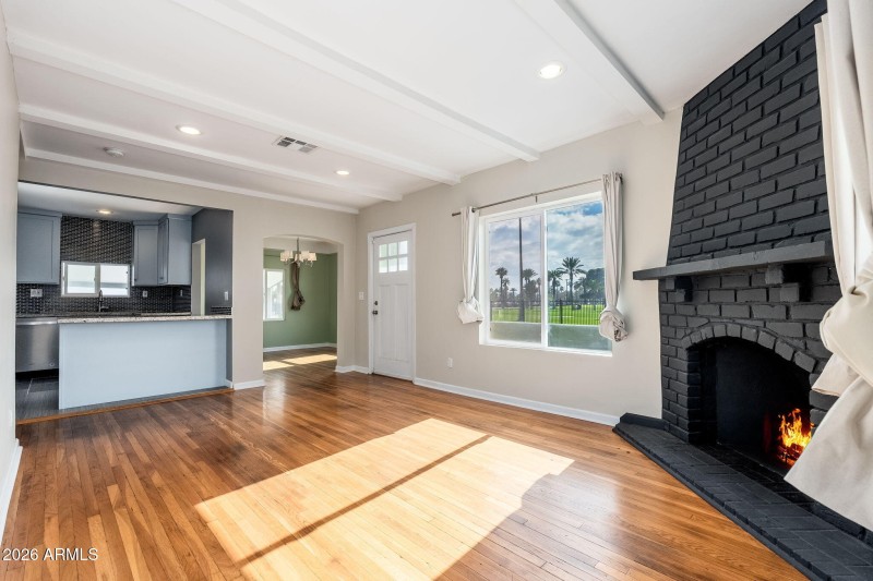 1518 W Windsor Ave - 11