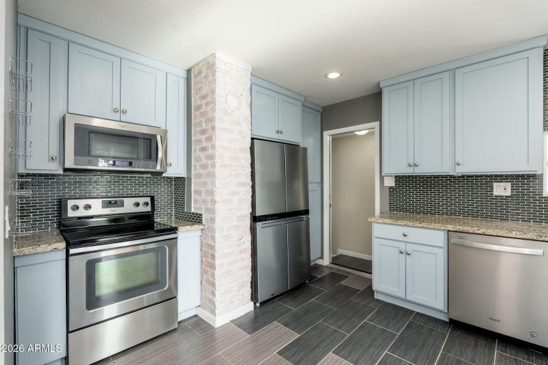 1518 W Windsor Ave - 18