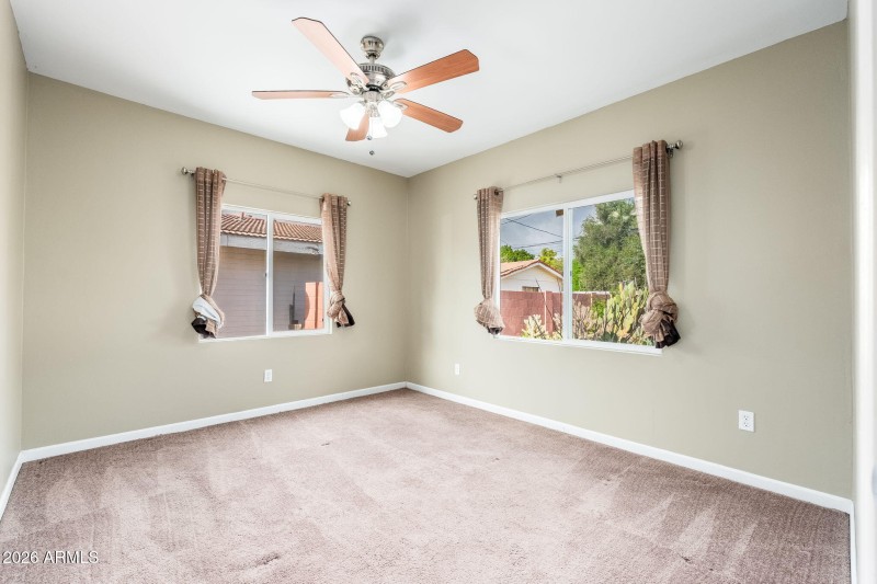 1518 W Windsor Ave - 22