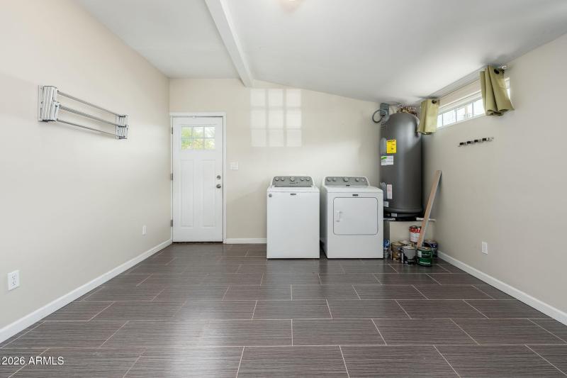 1518 W Windsor Ave - 26