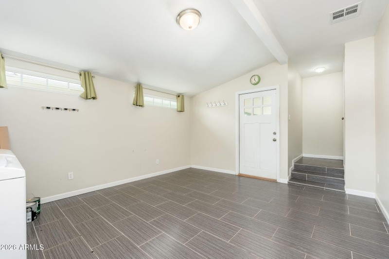 1518 W Windsor Ave - 27