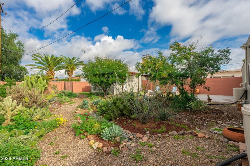 1518 W Windsor Ave - 31