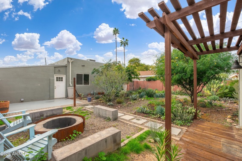 1518 W Windsor Ave - 38