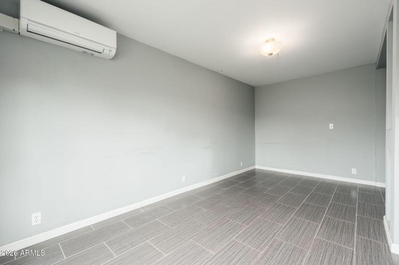 1518 W Windsor Ave - 40