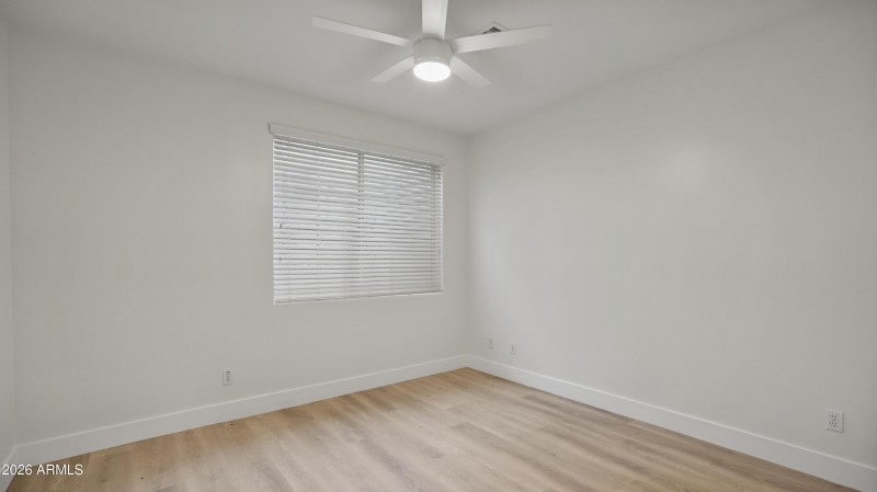 30 - Sixth Bedroom