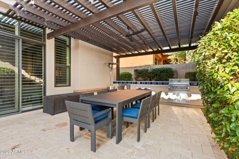 Covered gazebo w Built in BBQ