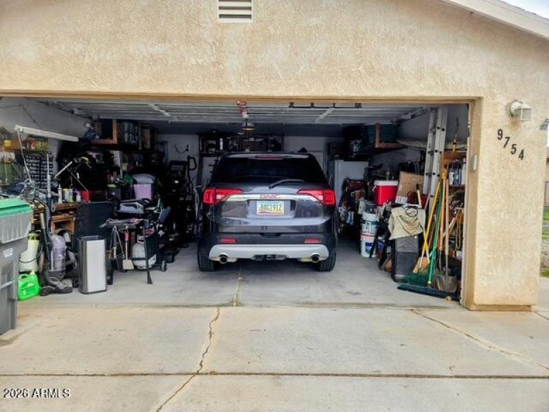 9754 2 car garage