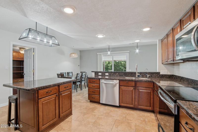 13-web-or-mls-N 134th Dr-S0301-013