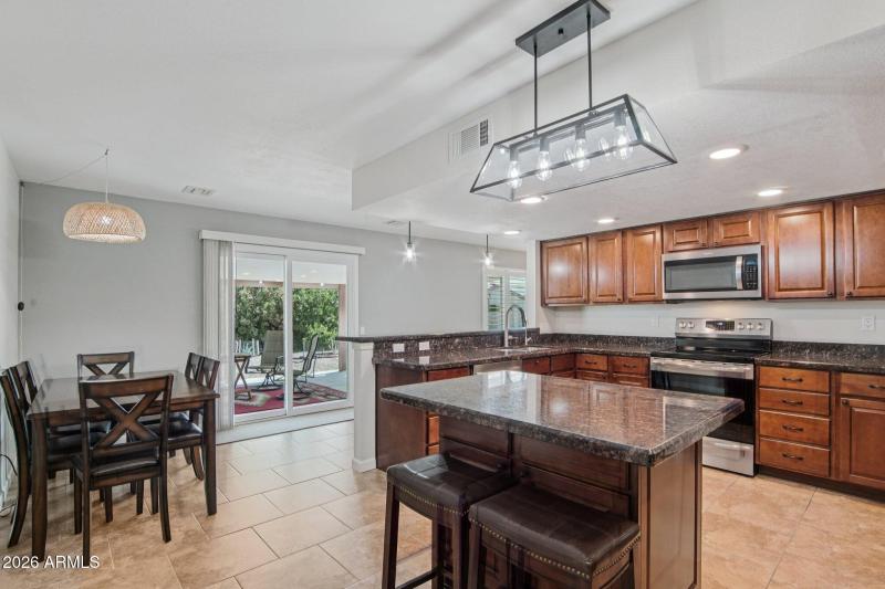 14-web-or-mls-N 134th Dr-S0301-014