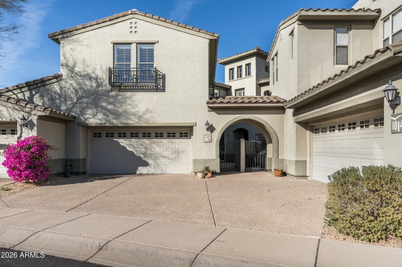 Front Exterior #1015