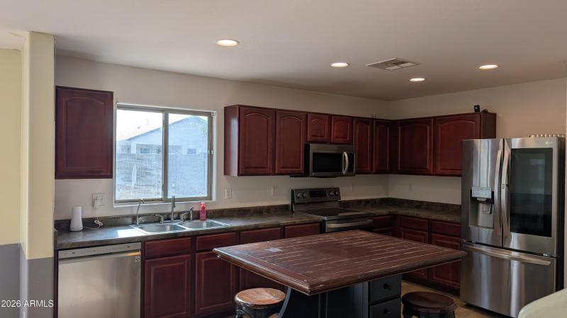 PXL_20260102_201229404.MP