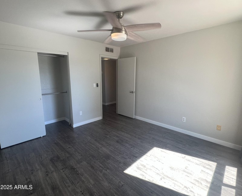 4011_Charter_Oak_bedroom3_1