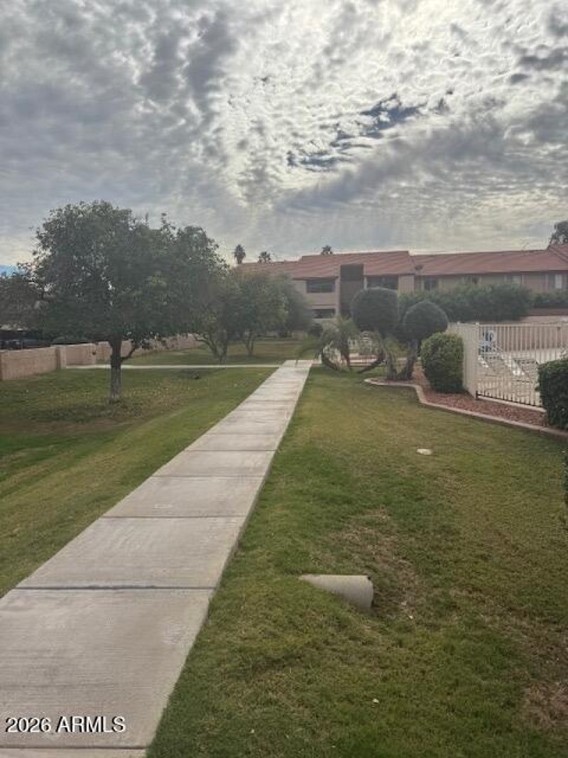 emerson common grounds