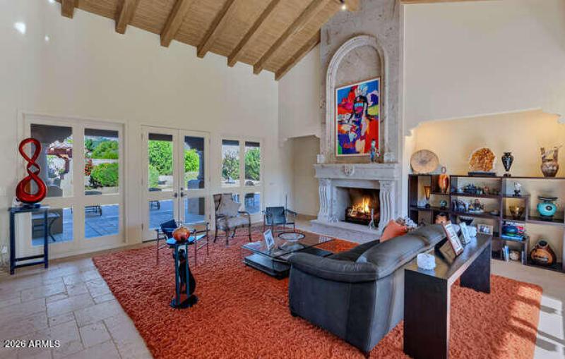 4214 E Claremont Ave-small-012-023-TOD22