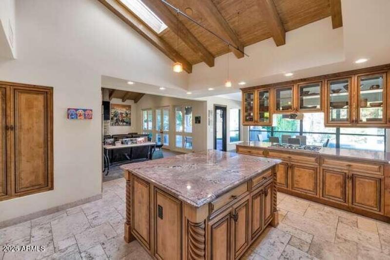 4214 E Claremont Ave-small-020-040-TOD22