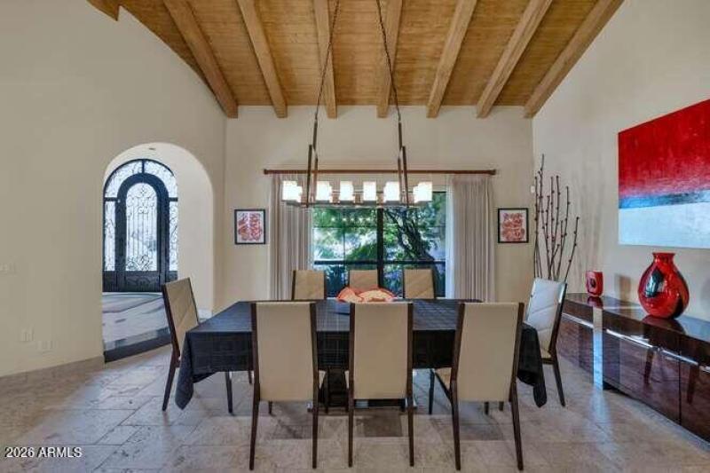 4214 E Claremont Ave-small-024-046-TOD22