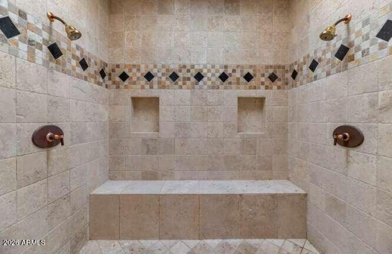 4214 E Claremont Ave-small-030-037-TOD22