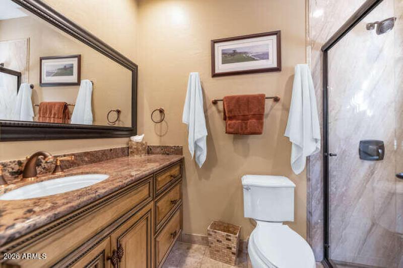 4214 E Claremont Ave-small-037-011-TOD22