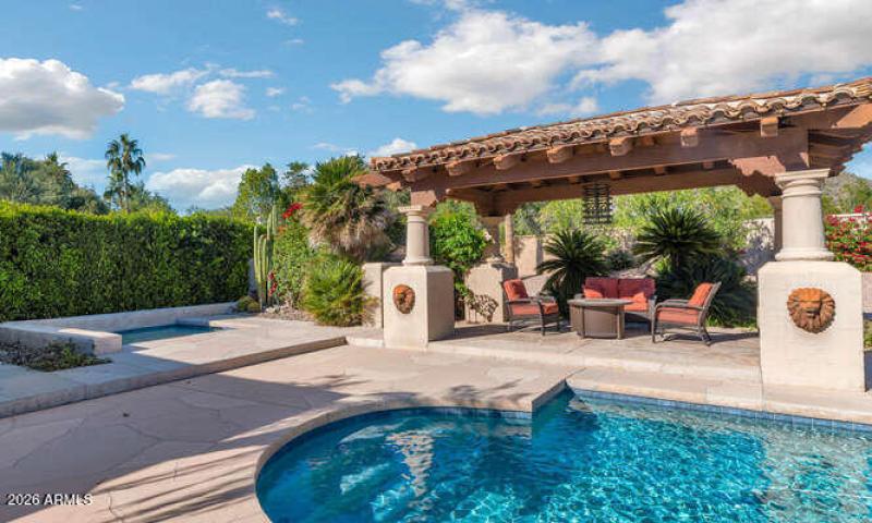 4214 E Claremont Ave-small-051-022-TOD22