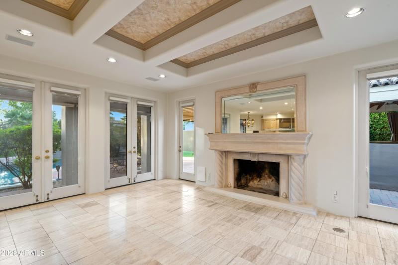 016_Cozy Den ~ Patio Access