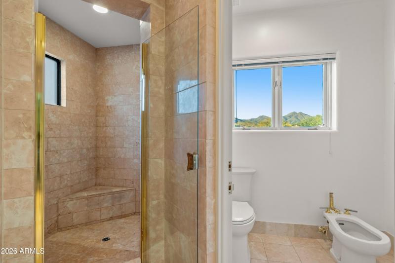 035_Primary Ensuite Bath Details