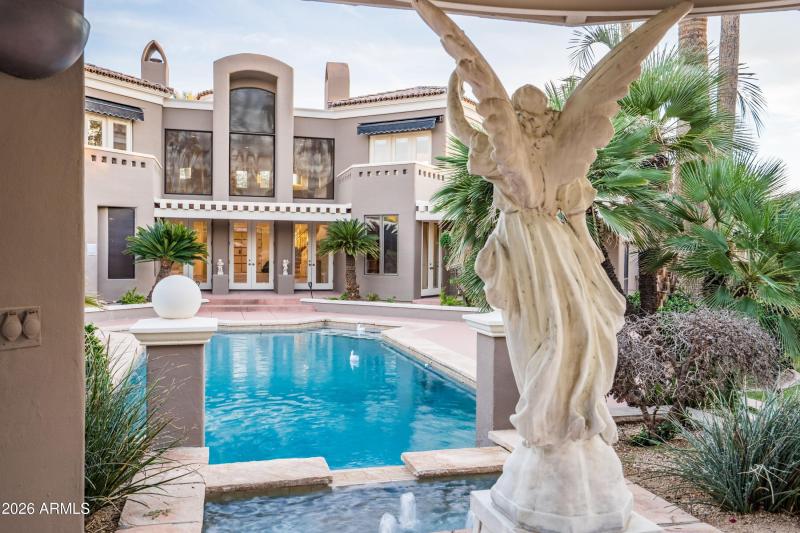 041_Elegance ~ Serenity