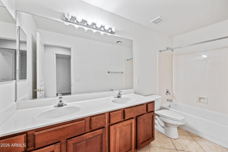 Basement full bathroom