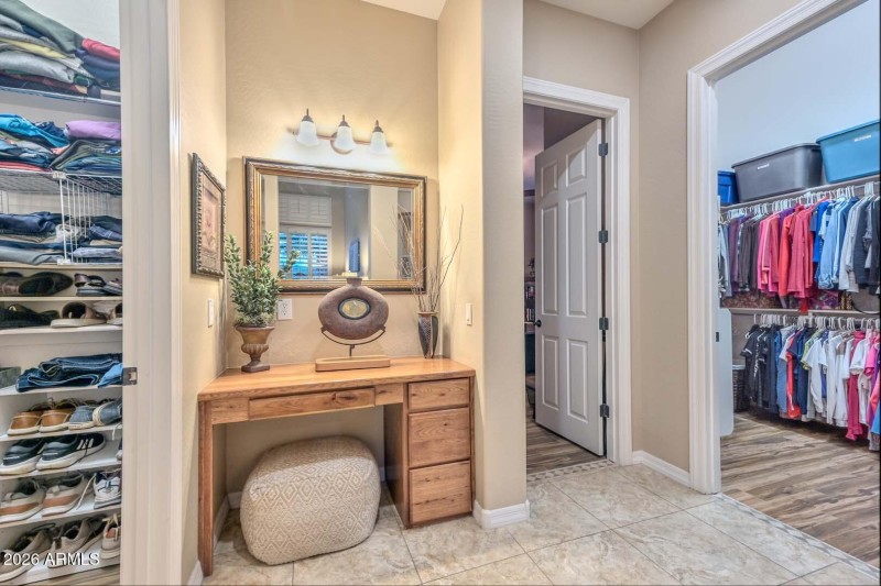 Primary Dual Closets