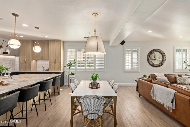 Eat-In Kitchen Dining