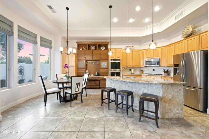 8_dc76b437-8c89-484a-875e-c96f8cef6fe8