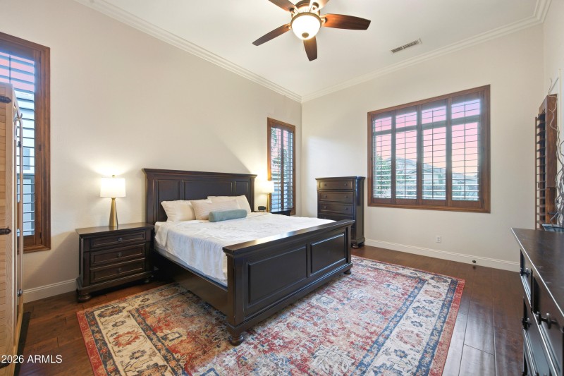 16_27352f1d-1a78-40d9-8b0d-eed975f05715