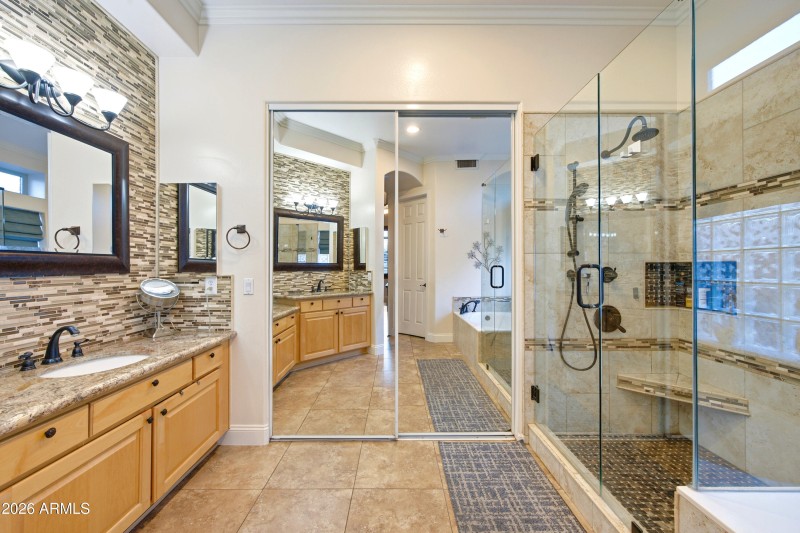 19_930ea720-1338-49f7-abe2-3158a68dc1c3