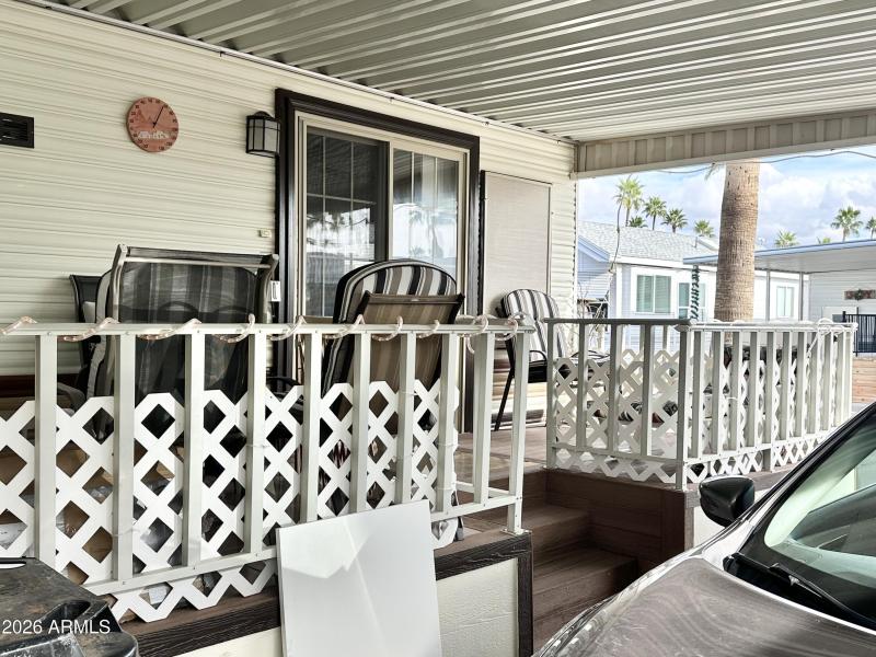 LATTICE ON DECK FOR YOUR FURY FRIEND