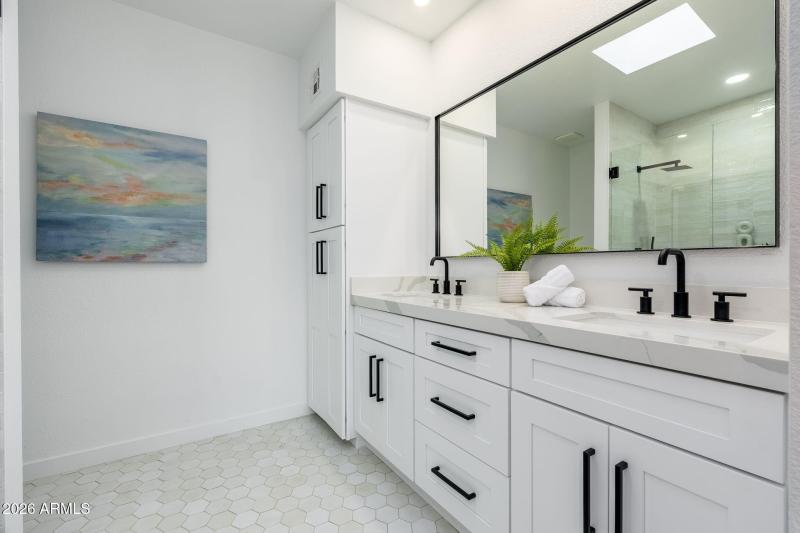 8742 E Via De Sereno - 25