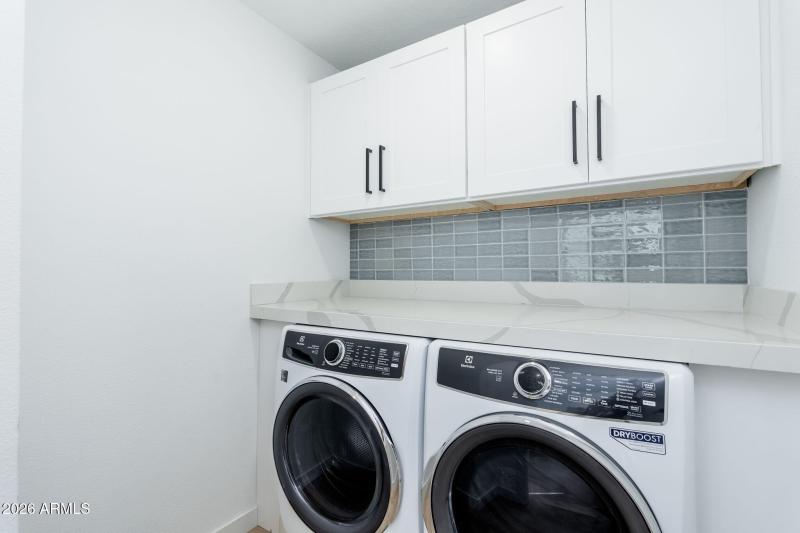 8742 E Via De Sereno - 32