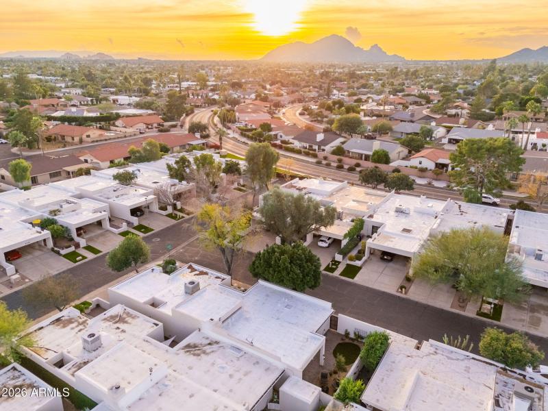 8742 E Via De Sereno - 59