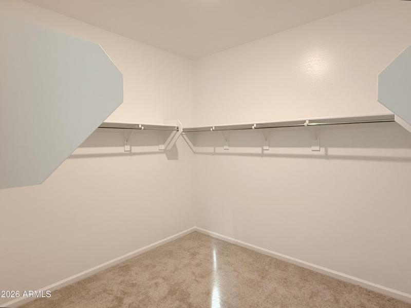 012 Walk In Closet