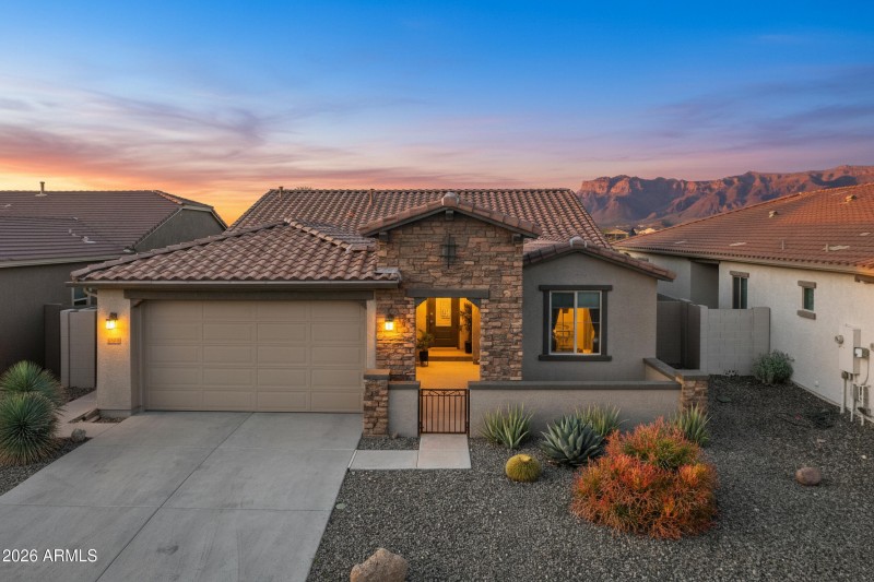 12580-East-Nandina-Pl-2