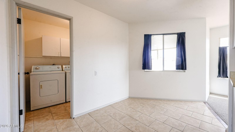 Kitchen Dining/Laundry