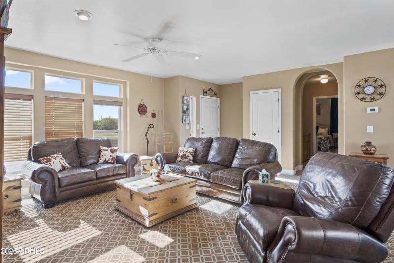 46109 W J-1 Ranch Rd00026