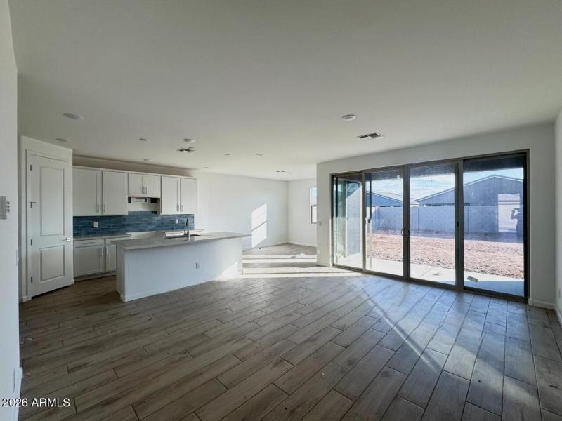 007 Greatroom and Kitchen